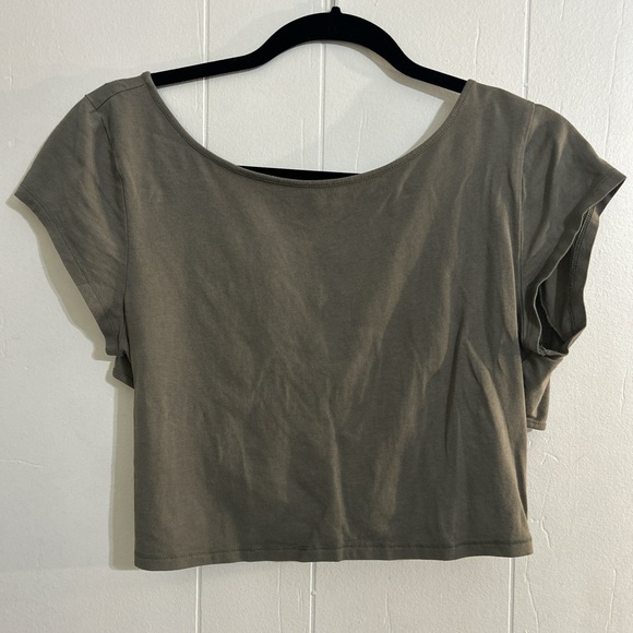 American Eagle army green crop top w/ criss cross back detail - Size Large - Picture 2 of 5